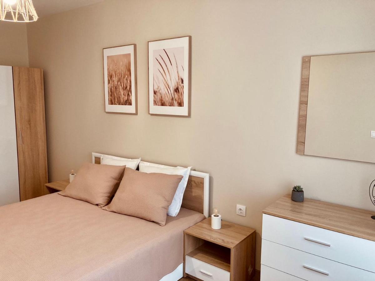 Pearl Apartments Бургас Екстериор снимка