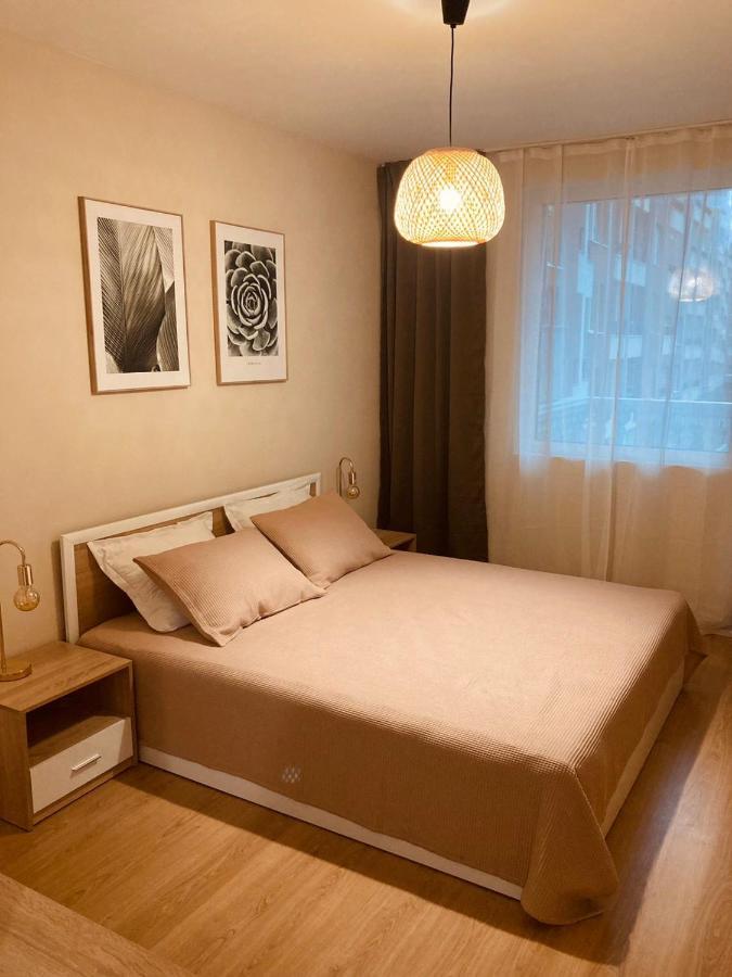 Pearl Apartments Бургас Екстериор снимка