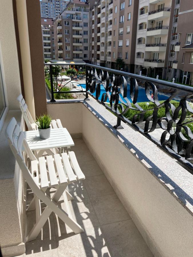 Pearl Apartments Бургас Екстериор снимка
